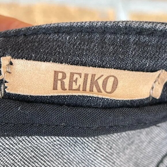 Anthropologie Reiko Nelly Studded jeans size 26 - Picture 9 of 10